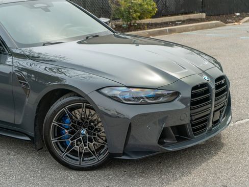 Used 2022 BMW M3 Competition w/ M Carbon Exterior Package image 9