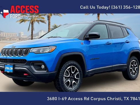 Used 2025 Jeep Compass Trailhawk AWD/4WD image 1