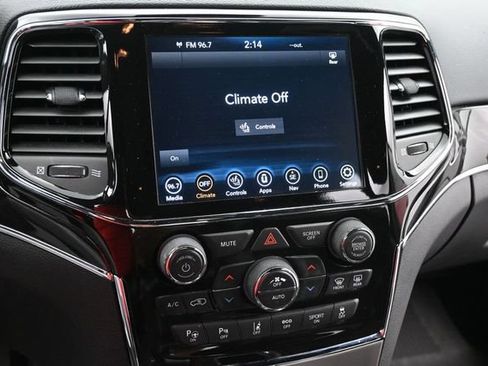 Used 2021 Jeep Grand Cherokee Trailhawk w/ Premium Lighting Group AWD/4WD image 11