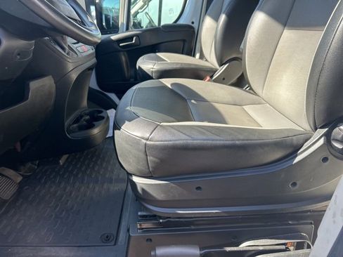 Used 2021 RAM ProMaster 2500 image 10