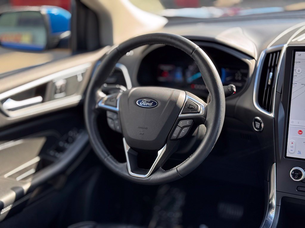 Used 2024 Ford Edge Titanium w/ Equipment Group 301A AWD/4WD image 19