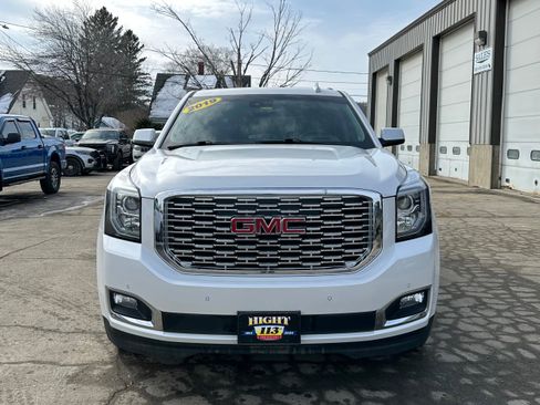 Used 2019 GMC Yukon Denali w/ Denali Ultimate Package image 8