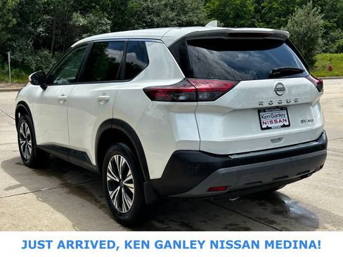 Certified 2023 Nissan Rogue SV AWD/4WD image 5