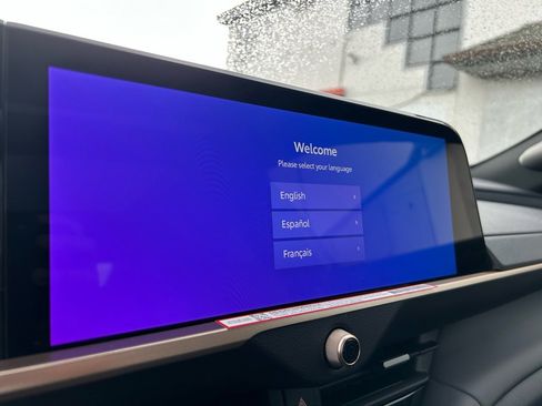 New 2026 Toyota Crown Platinum image 22