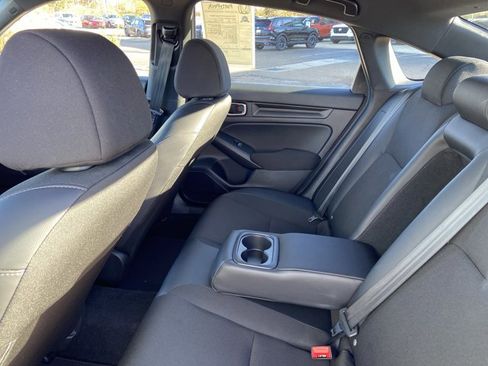 Used 2025 Honda Civic Sport image 16