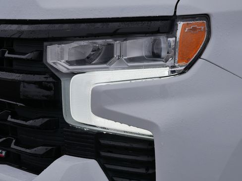 Used 2023 Chevrolet Silverado 1500 LT Trail Boss w/ Protection Package image 16