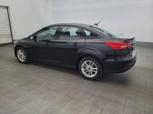 Used 2018 Ford Focus SE image 3