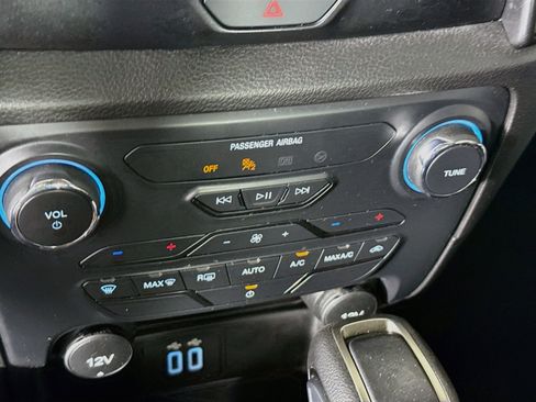 Used 2023 Ford Ranger XLT w/ Equipment Group 301A Mid RWD image 17