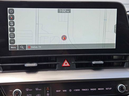Used 2024 Kia Sportage EX FWD image 19