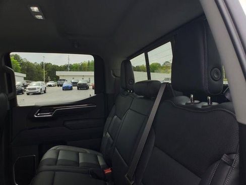 New 2026 GMC Sierra 1500 SLE w/ X31 Off-Road Package image 12