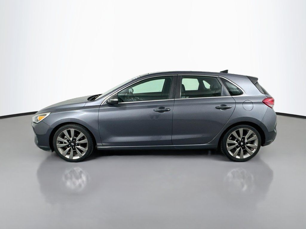 Used 2018 Hyundai Elantra GT Sport w/ Sport Tech Package 04 FWD image 8