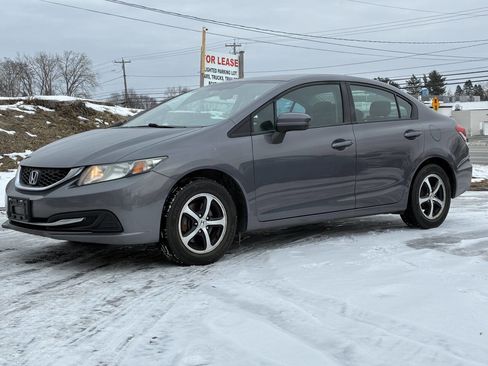 Used 2015 Honda Civic SE image 3