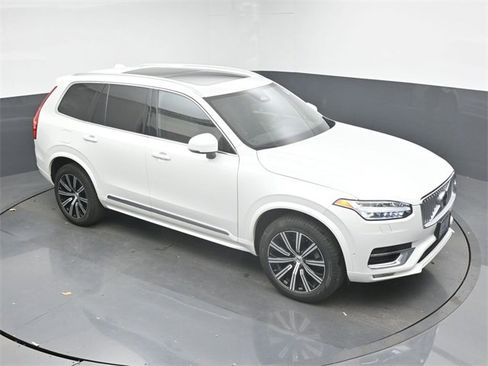 Used 2023 Volvo XC90 B5 Plus image 45