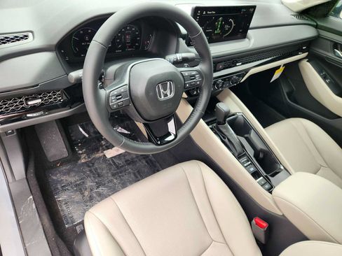 Used 2026 Honda Accord EX-L image 11