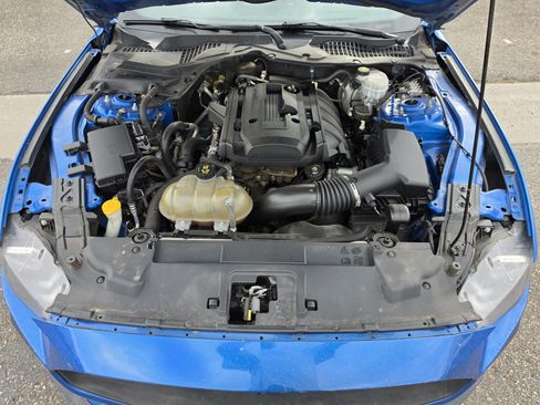 Used 2019 Ford Mustang Coupe w/ Black Accent Package RWD image 21