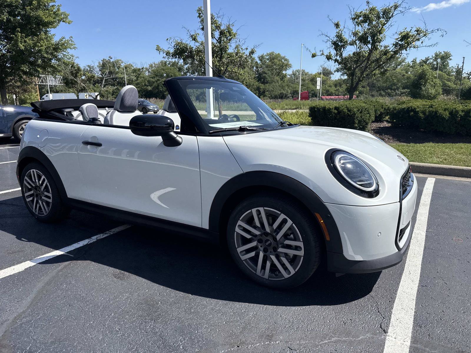 New 2026 MINI Cooper S FWD image 3