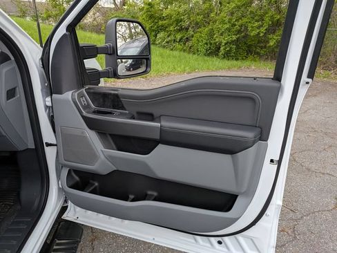 New 2026 Ford F350 XLT w/ XLT Premium Package AWD/4WD image 24