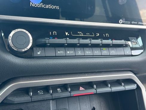 Used 2023 Toyota Sequoia SR5 image 40