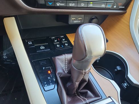Used 2020 Lexus RX 350 AWD w/ Premium Package image 31