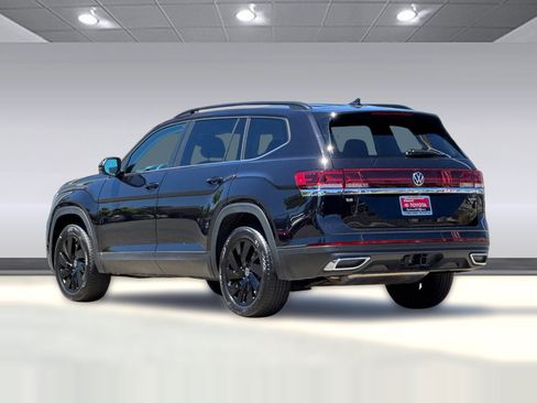 Used 2026 Volkswagen Atlas SE AWD/4WD image 3