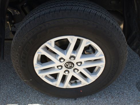 Used 2024 Toyota Tundra SR5 AWD/4WD image 25