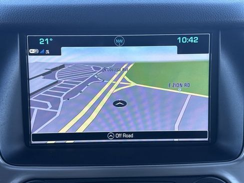 Used 2020 GMC Yukon XL Denali w/ Denali Premium Package image 9