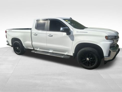 Used 2020 Chevrolet Silverado 1500 LT w/ Trailering Package image 28