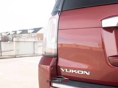 Used 2017 GMC Yukon Denali w/ Open Road Package image 48