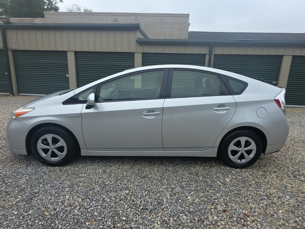 Used 2012 Toyota Prius Two FWD image 3