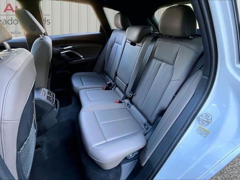 Used 2025 Audi Q5 Premium w/ Convenience Package AWD/4WD image 22
