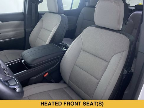 Certified 2026 Chevrolet Traverse LT w/ Driver Confidence Package FWD image 11