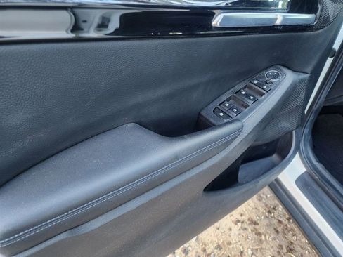 Used 2021 Kia Seltos S image 16