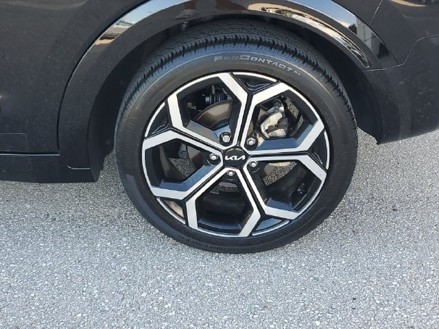 Certified 2024 Kia Niro EX Touring FWD image 5