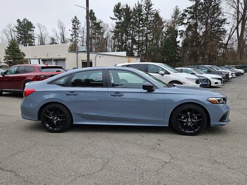 Used 2023 Honda Civic Sport image 8