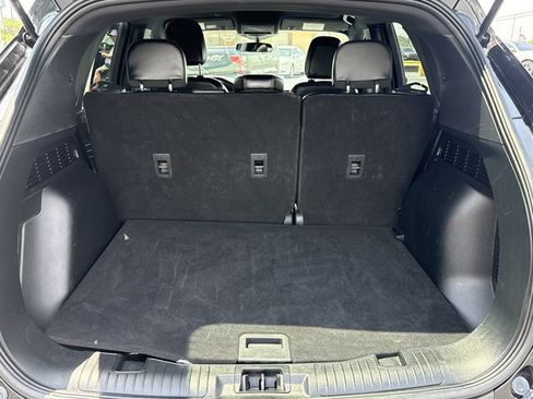 Used 2025 Ford Escape ST-Line FWD image 9