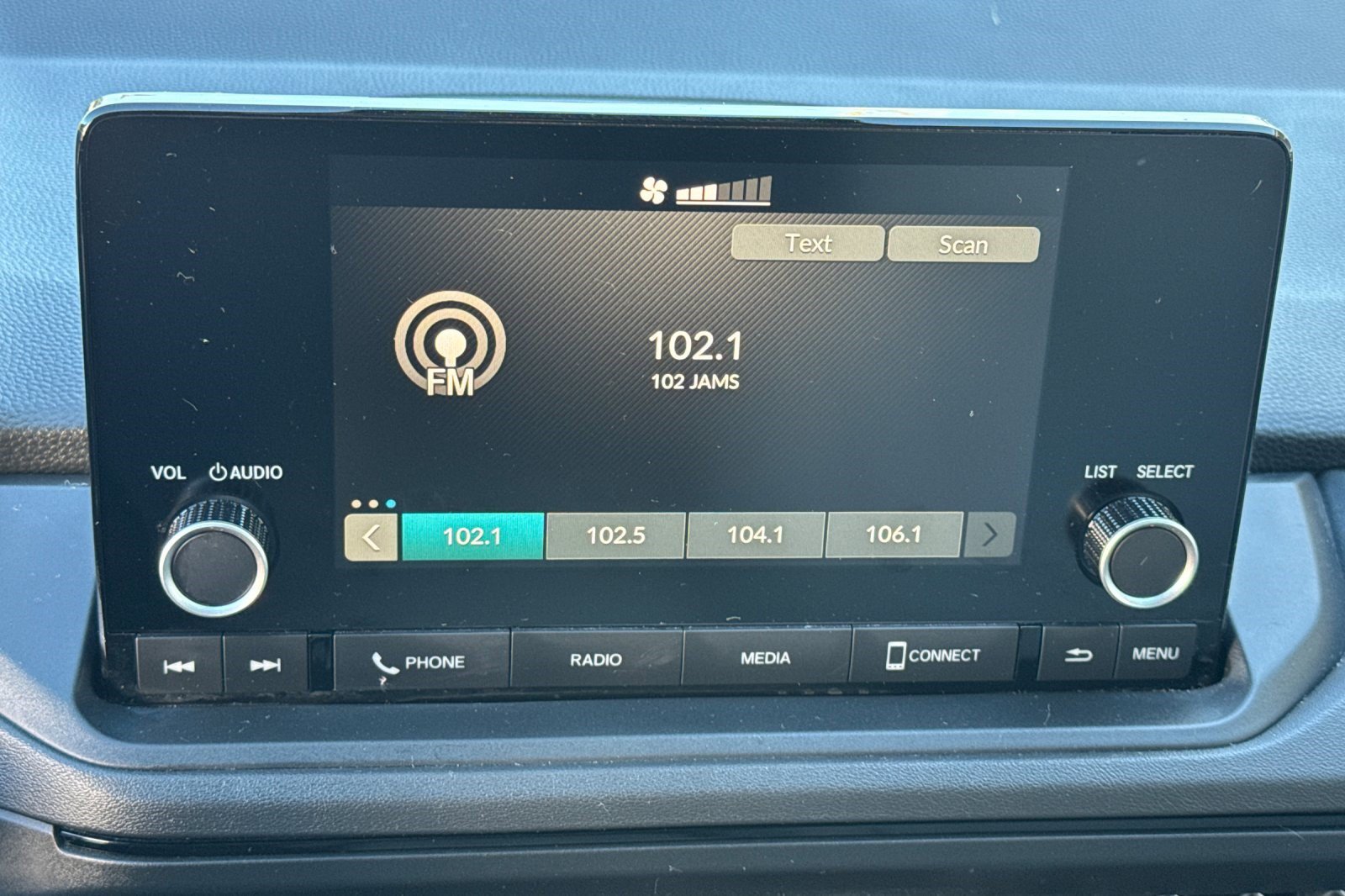 Used 2024 Honda Accord EX image 21