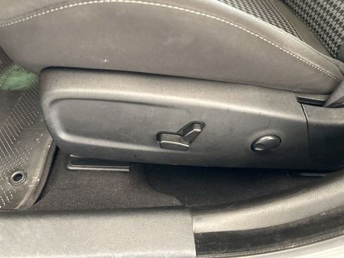 Used 2023 Dodge Charger R/T w/ Blacktop Package image 42