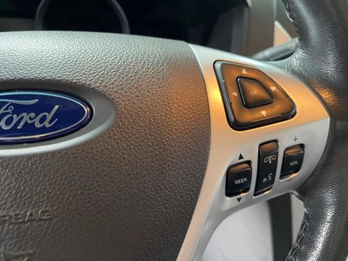 Used 2014 Ford Explorer XLT w/ Equipment Group 202A AWD/4WD image 33
