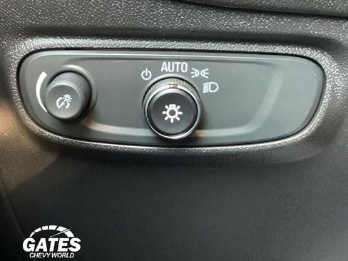 Used 2024 Chevrolet Equinox LT FWD image 24