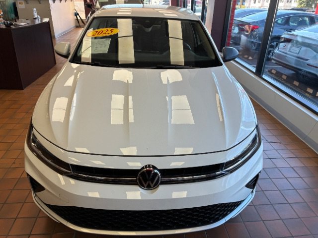 Used 2025 Volkswagen Jetta S FWD image 5