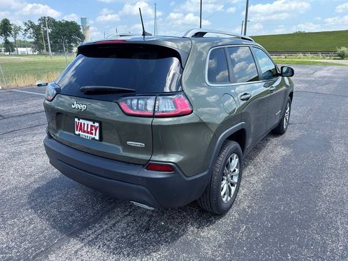 Used 2021 Jeep Cherokee Latitude Lux FWD image 14