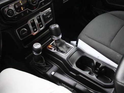 Used 2021 Jeep Wrangler Sport image 11
