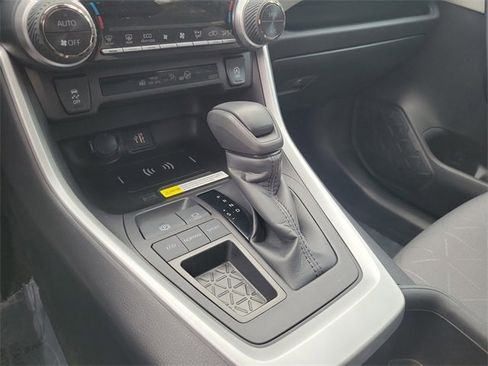 Used 2024 Toyota RAV4 XLE image 18