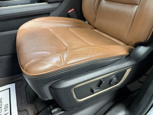 Used 2022 RAM 1500 Limited w/ Bed Utility Group image 27