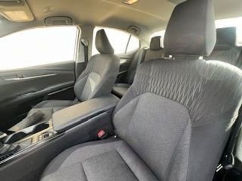 Used 2025 Toyota Camry LE image 12