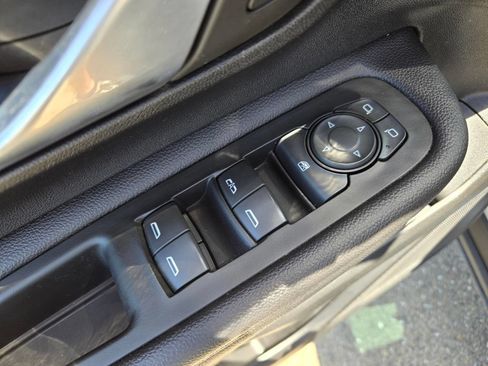 Used 2022 GMC Terrain SLE w/ Driver Convenience Package AWD/4WD image 14