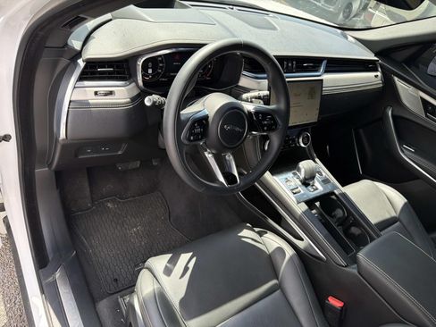 Used 2025 Jaguar F-PACE R-Dynamic S AWD/4WD image 18