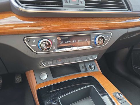 Used 2023 Audi Q5 2.0T Premium Plus image 12