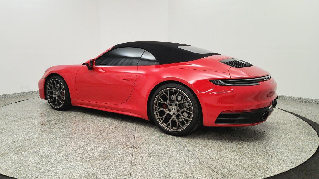 Used 2022 Porsche 911 Carrera S RWD image 3
