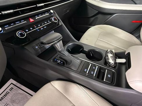 Used 2025 Hyundai Sonata SE image 22